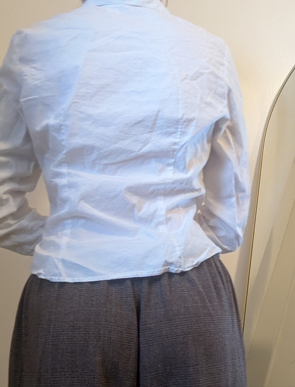 Basic White Button Up - Picture 3 of 8